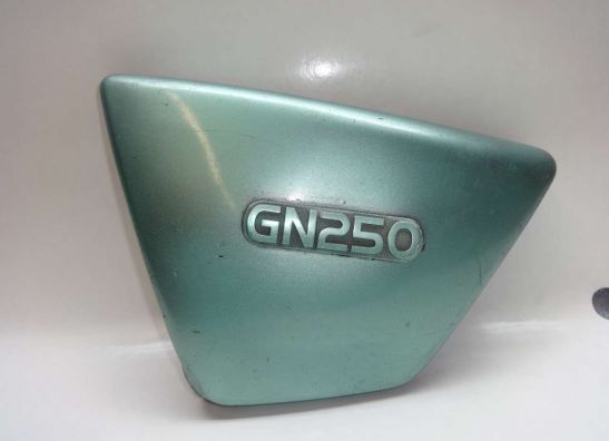 Seitenverkleidung links klein Suzuki GN 250