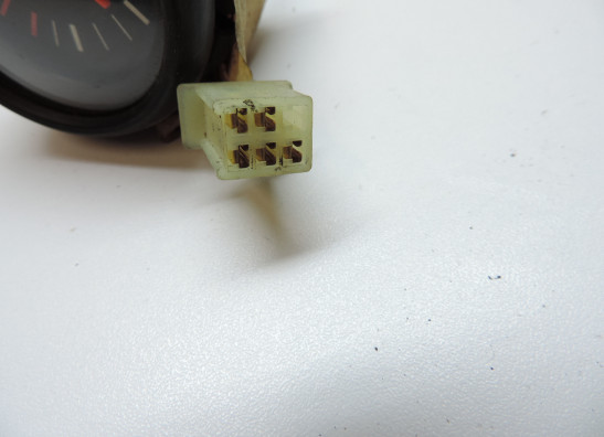 Teller Suzuki RF 900