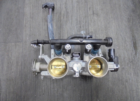 Gasklephuis Yamaha XSR 700