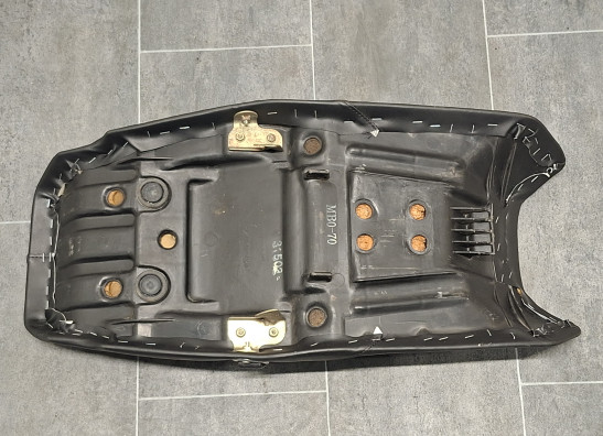 Zadel Honda VF 700  750 S Sabre