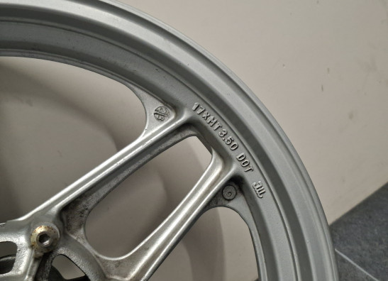 Voorvelg Triumph Trident 900