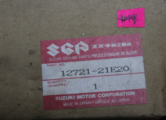 Nokkenas uitlaat Suzuki RF 600