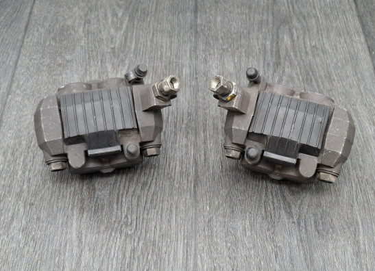 Bremssattel Bremszangen vorne Suzuki GSX F 750
