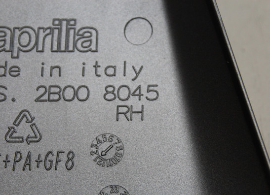 Seitenverkleidung rechts Aprilia Tuono 660