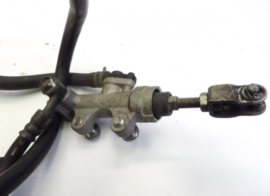 Rempomp achter Suzuki GSF 600 650 Bandit 