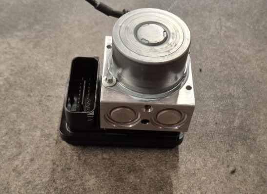 ABS pomp Husqvarna Vitpilen 701 