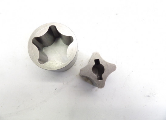 Oliepomp Suzuki M 1800 Intruder