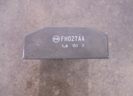 Regulator rectifier  Triumph Speed Triple 1200 RR