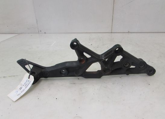 Fussrastetrager vorne rechts Kawasaki GPZ 750