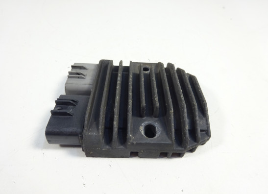 Spanningsregelaar Yamaha TDM