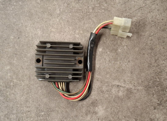 Regulator rectifier  Yamaha FZ 600