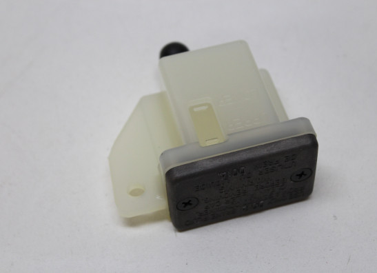 Rear brake master cylinder  Suzuki RGV 250