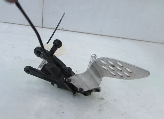 Main step holder right Yamaha YZF R1