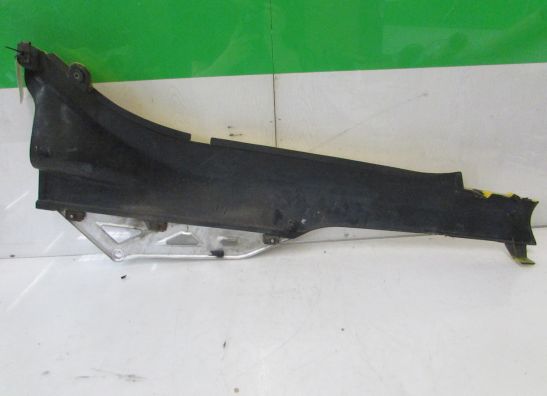 Cowl rear right Suzuki GSX F 750