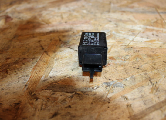 Relais unit Kawasaki ER 6