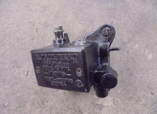 Front brake master cylinder  Yamaha FZ6
