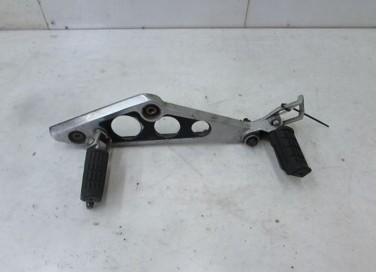 Fussrastetrager vorne links Honda CBX 750 F