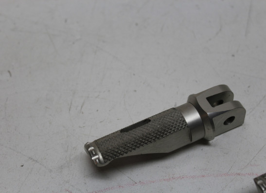 Fussrastenanlage Yamaha YZF R6