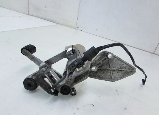 Main step holder right Yamaha FAZER 600