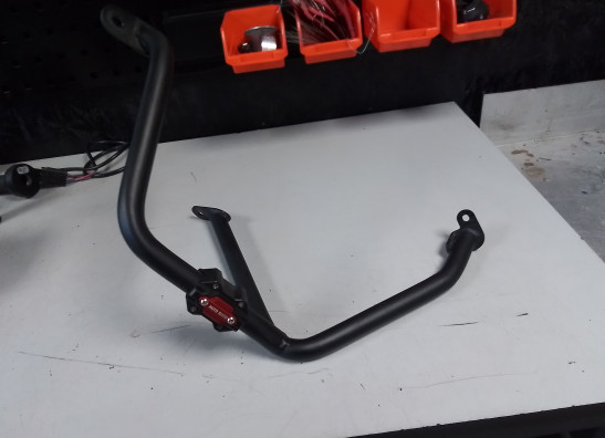 Engine Guard Moto Guzzi V85 TT