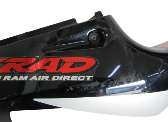 Rechter achterkant Suzuki GSX R 750