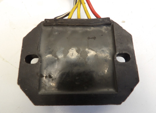 Regulator rectifier  Suzuki GS 500 E