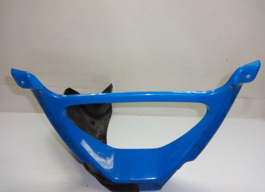 Cowl V shape under Honda CB 1