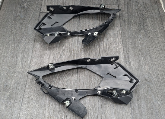 Front center cowl BMW F 900 XR