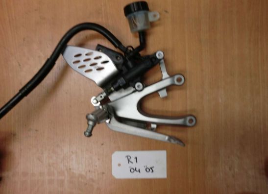 Main step holder right Yamaha YZF R1