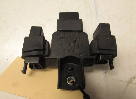 Relais unit Aprilia RSV 4