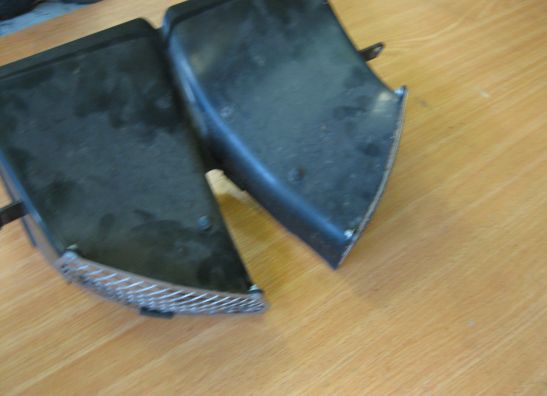 Lufteinlass mitte Honda CBR 1100 XX