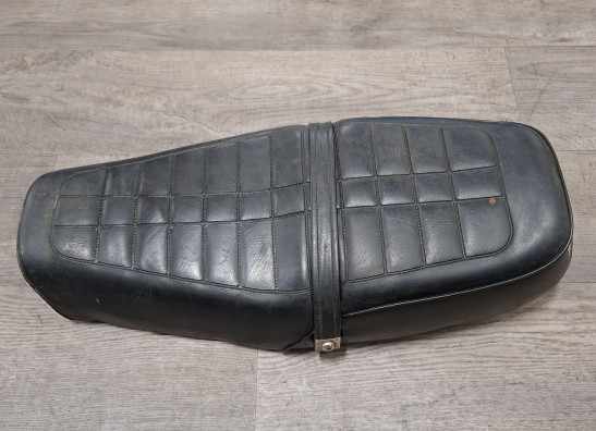 Zadel Honda CB 125 S