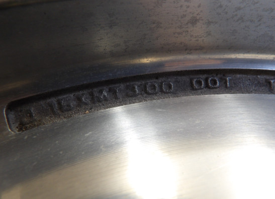 Felge hinten Honda VF 700  750 Supermagna