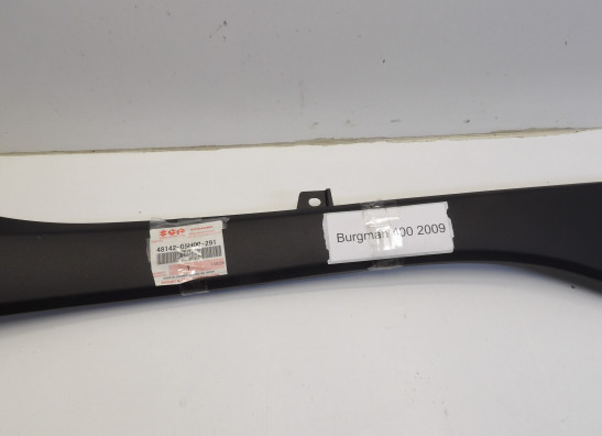 Cowl left inner Suzuki Burgman 400