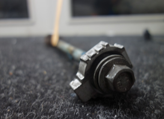 Hinterradachse KTM RC 390