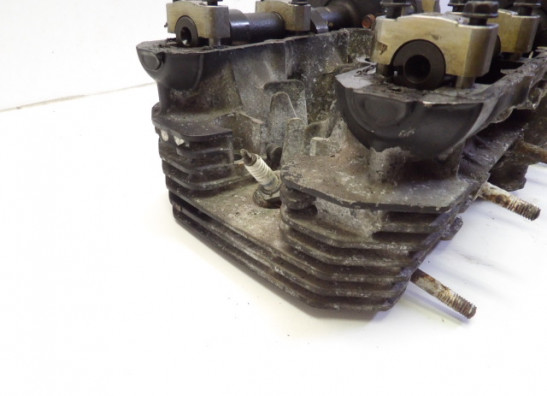 Cylinder head Kawasaki ZR 7