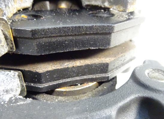 Rear brake caliper Suzuki GSR 600