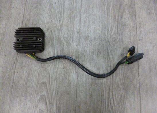 Regulator rectifier  BMW F 650 CS Scarver