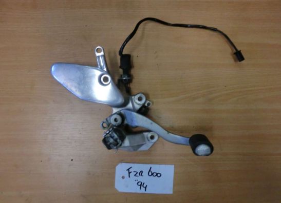 Main step holder right Yamaha FZR 600