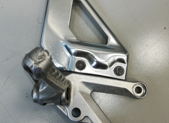 Voetsteun Rechts Aprilia RSV 1000