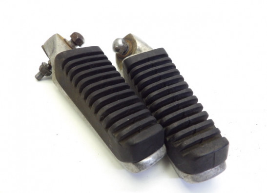 Duo footrest set Suzuki GSX 750