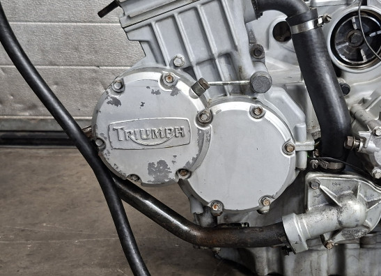 Engine Triumph Trident 900