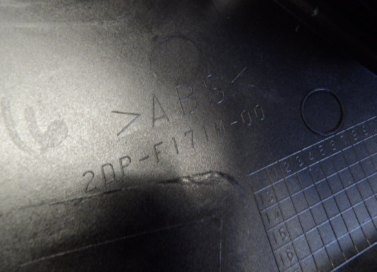 Rechter zijkuip Yamaha N Max 125