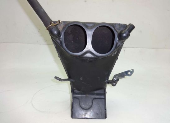 Lufteinlass mitte Honda CBR 600 F