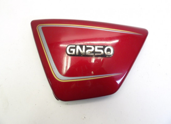 Seitenverkleidung links klein Suzuki GN 250