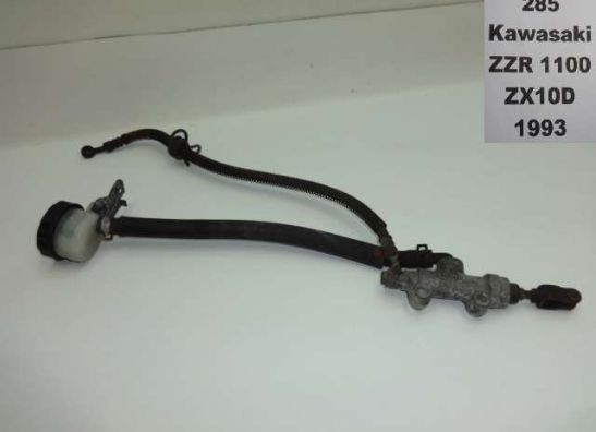 Rempomp achter Kawasaki ZZR 1100