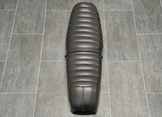 Zadel Kawasaki Z 250