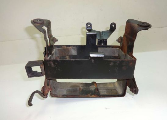 Batterie befestigung Suzuki VX 800