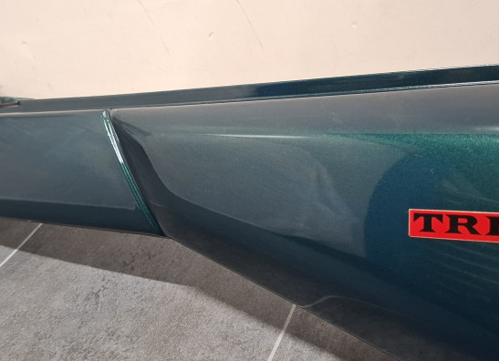 Rechter zijkuip Triumph Trident 900