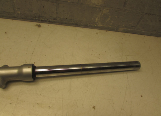 Voorpoot links compleet Suzuki GZ 250 Marauder